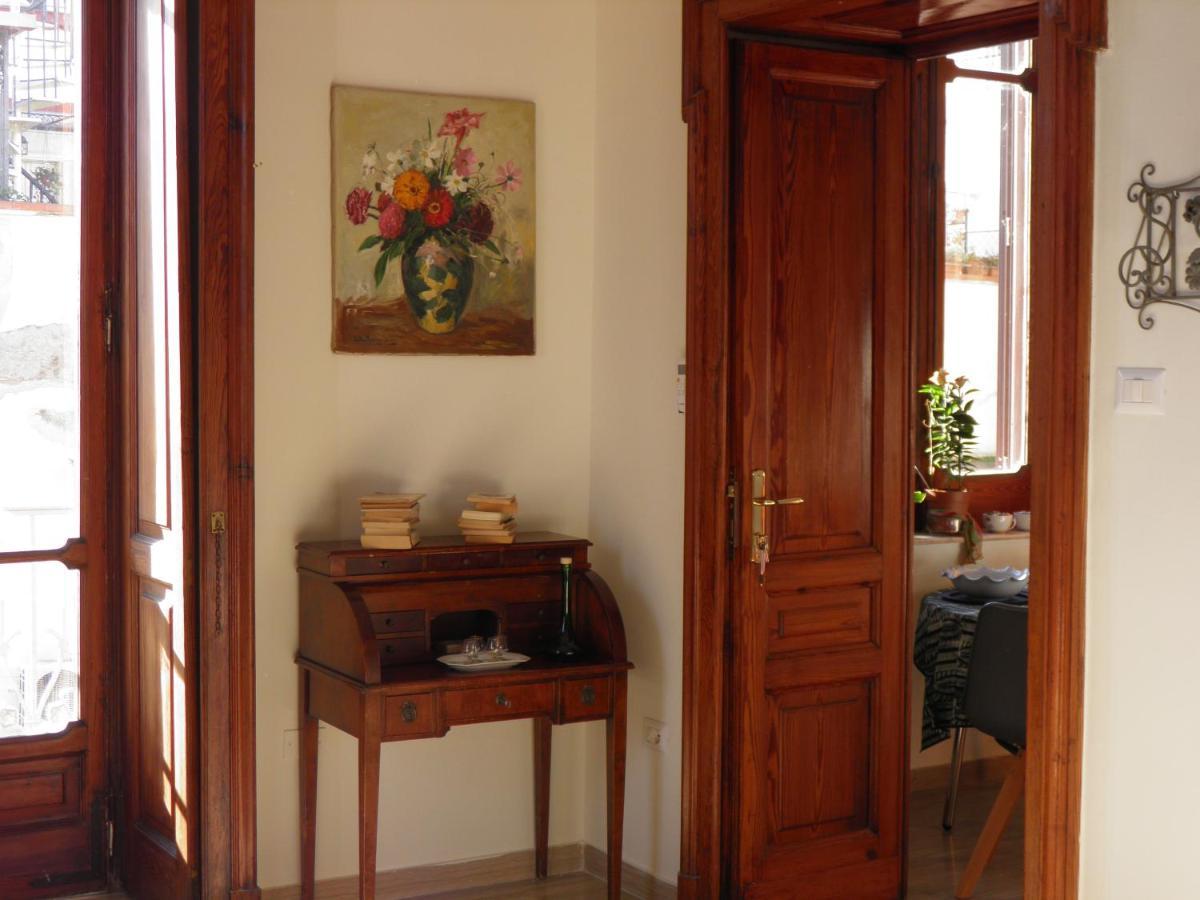 La Luna D'irene Apartment Naples