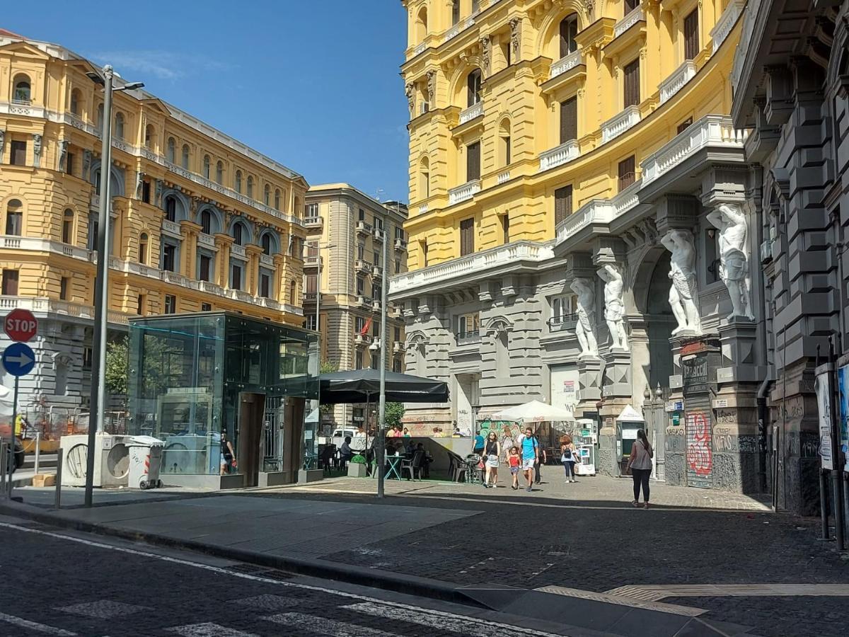 La Luna D'irene * Naples